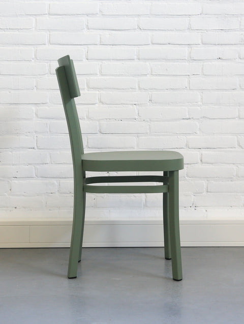 Icon II chair