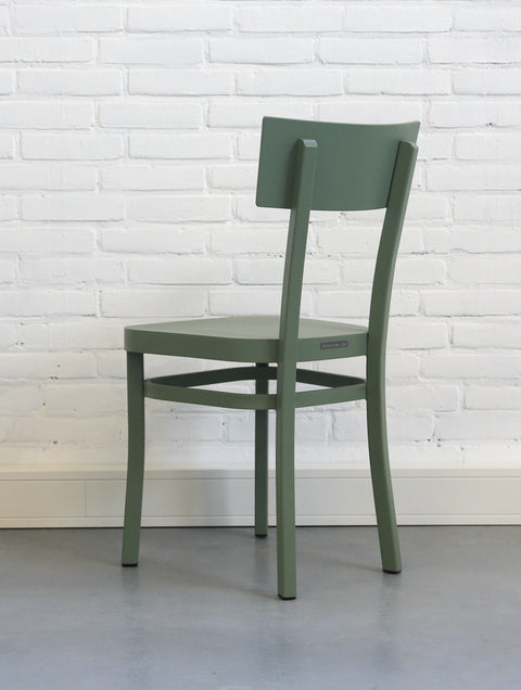 Icon II chair