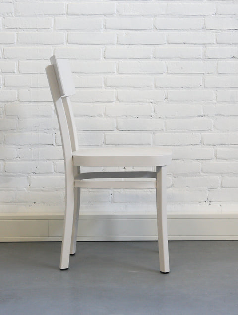 Icon II chair