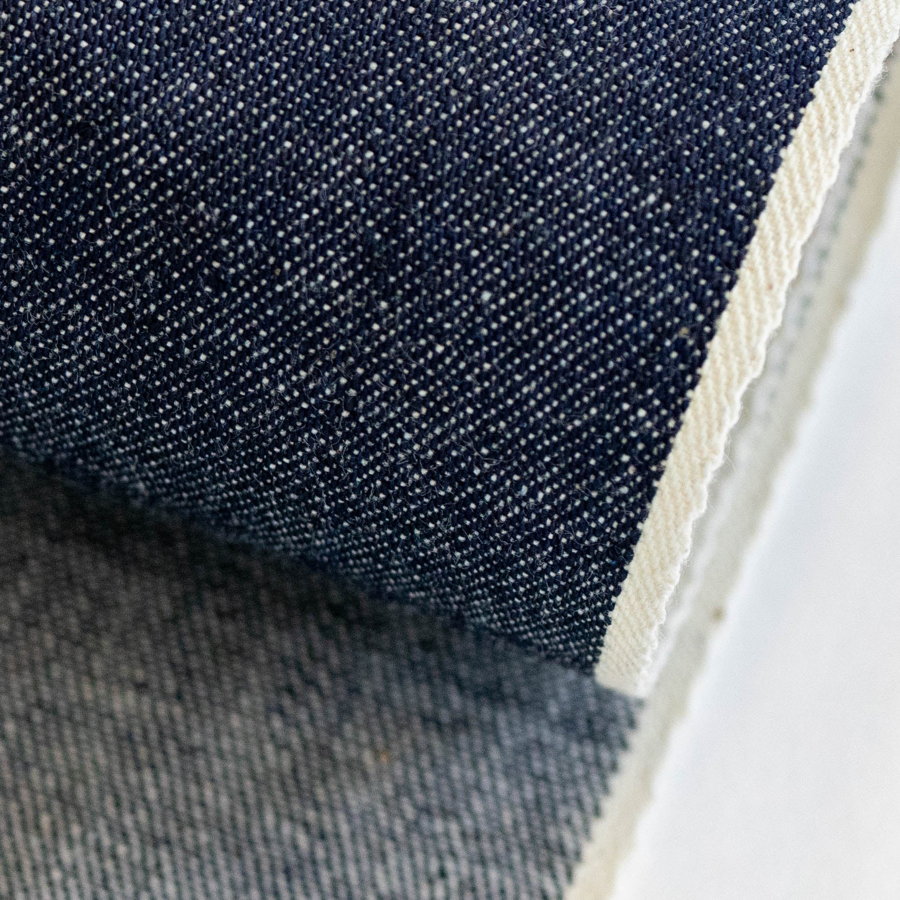 denimlab, fabricshop, selvagelab, denimfabric, jeansfabric, japanese denim, selvagedenim, selvedge denim, italian denim, denimfabric, sewing jeans, make your own jeans, diy denim, denim stof, premium denim, shuttleloom, indigo, deadstockdenim, sustainable denim,